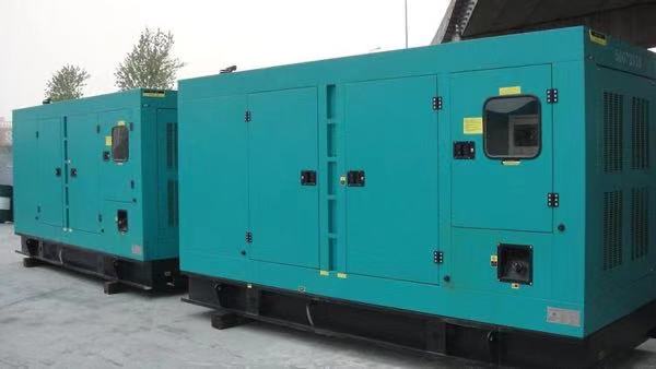 辉县康明斯400kw大型柴油二手发电机组