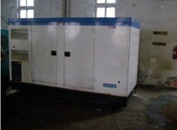 辉县康明斯150kw大型柴油二手发电机组